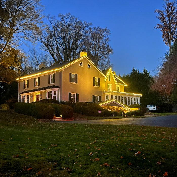 Christmas Light Installation results in New Castle County